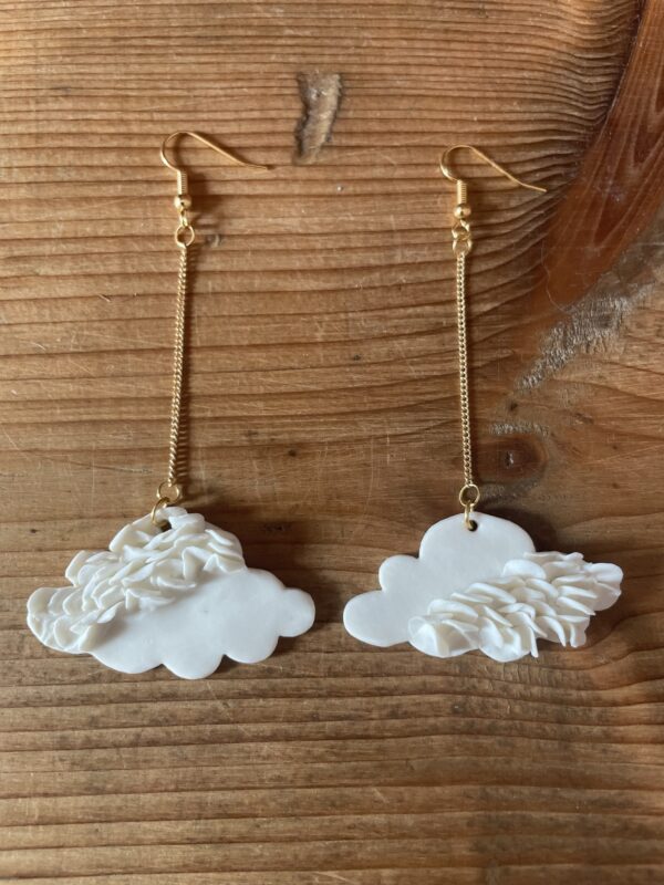 Boucles d'oreilles nuages suspendus – Image 2