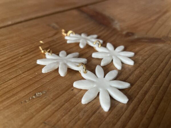 Boucles d’oreilles doubles marguerites