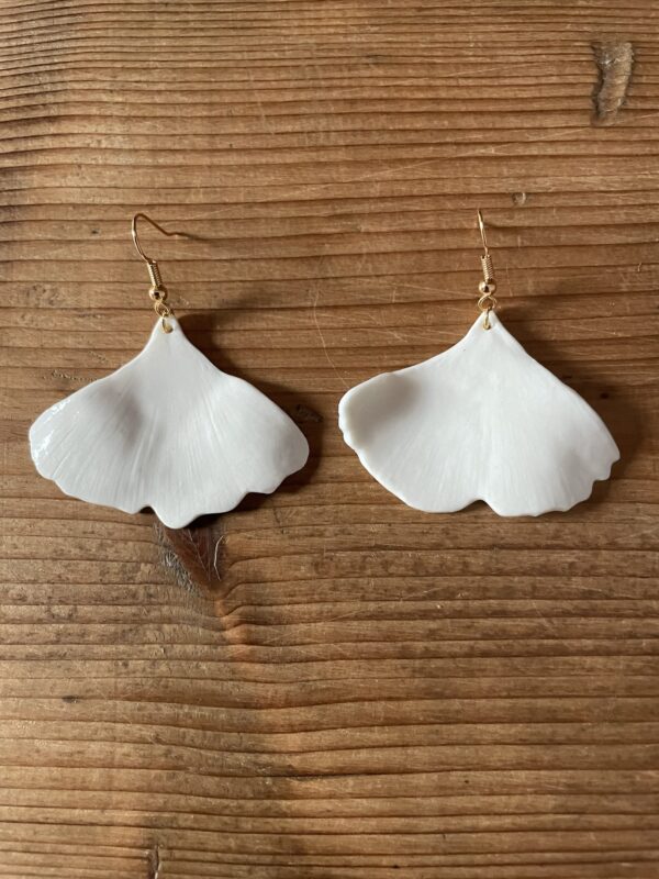 Boucles d’oreilles grandes feuilles de Gingko – Image 2