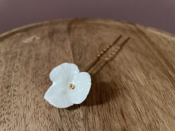 Pic cheveux fleur et son cœur doré – Image 2