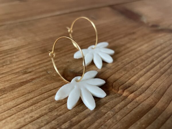 Créoles demi-marguerites
