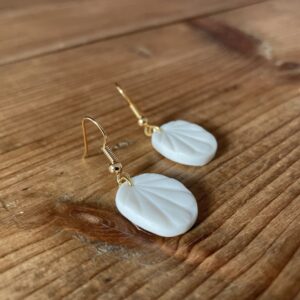 Petites boucles d’oreilles