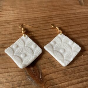 Bijoux-boucles-d-oreilles-carrés-géométriques-porcelaine-fait-main