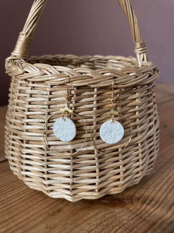 Boucles d’oreilles porcelaine encerclée – Image 3