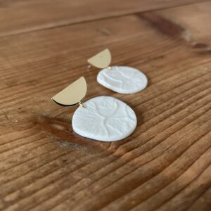 Boucles d’oreilles forme arrondie gingko