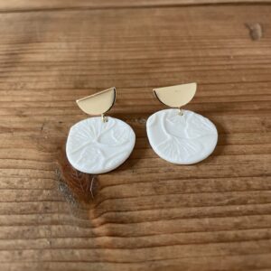 Bijoux-boucles-d-oreilles-feuilles-gingko-porcelaine-fait-main
