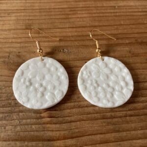 Boucles-d-oreilles-ronds-impression-fleurs-porcelaine