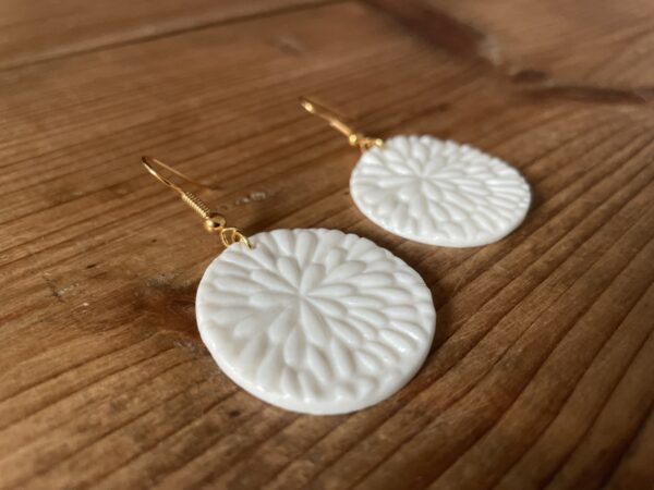 Boucles d’oreilles ronds texturés
