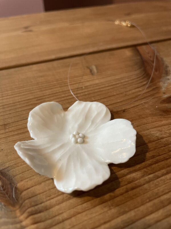 Collier grande fleur – Image 2
