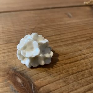 Collier demi-perle fleurie
