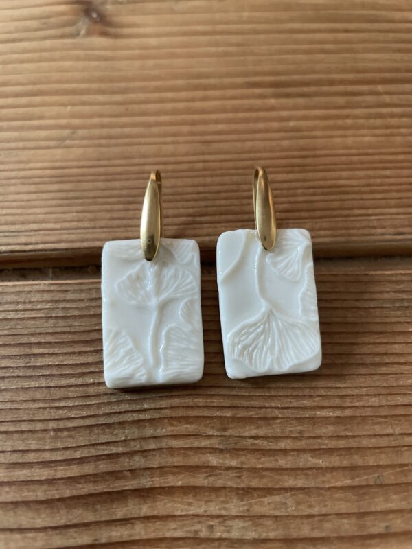 Boucles d’oreilles petit rectangle texture gingko – Image 2