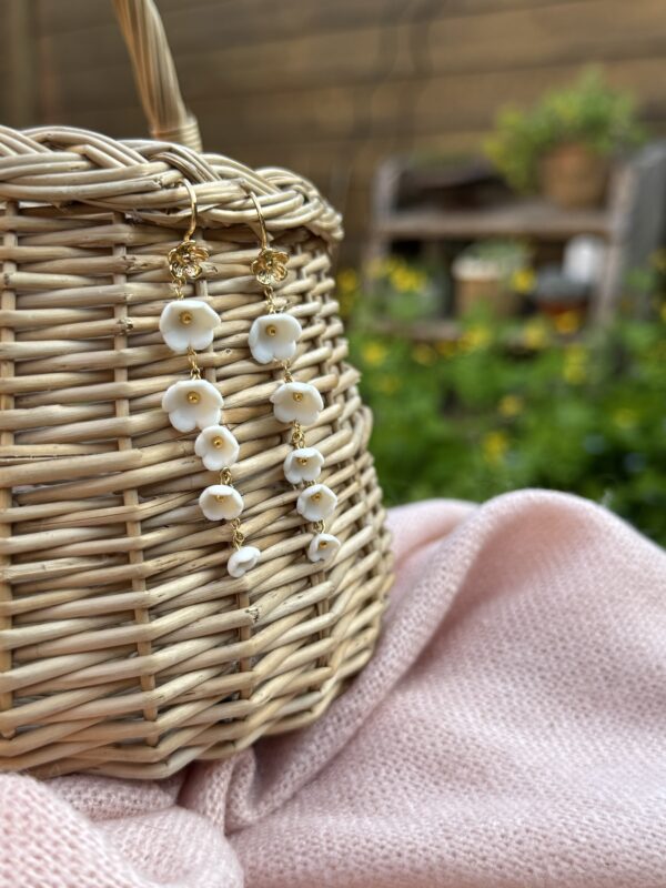 Boucles d’oreilles fleur de muguet – Image 3