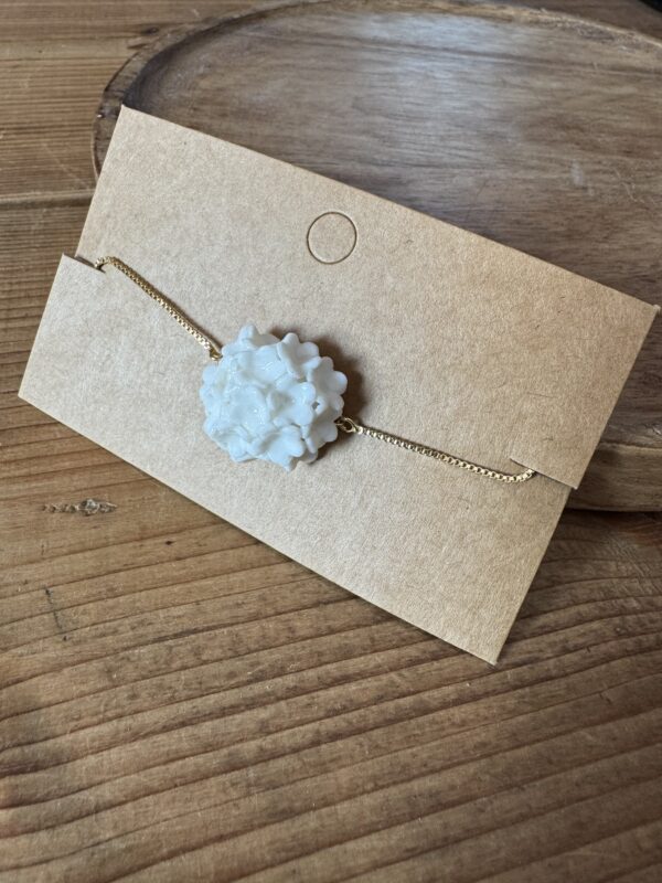 Bracelet demi-perle fleurie – Image 3