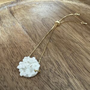 Bracelet petit rond fleuri