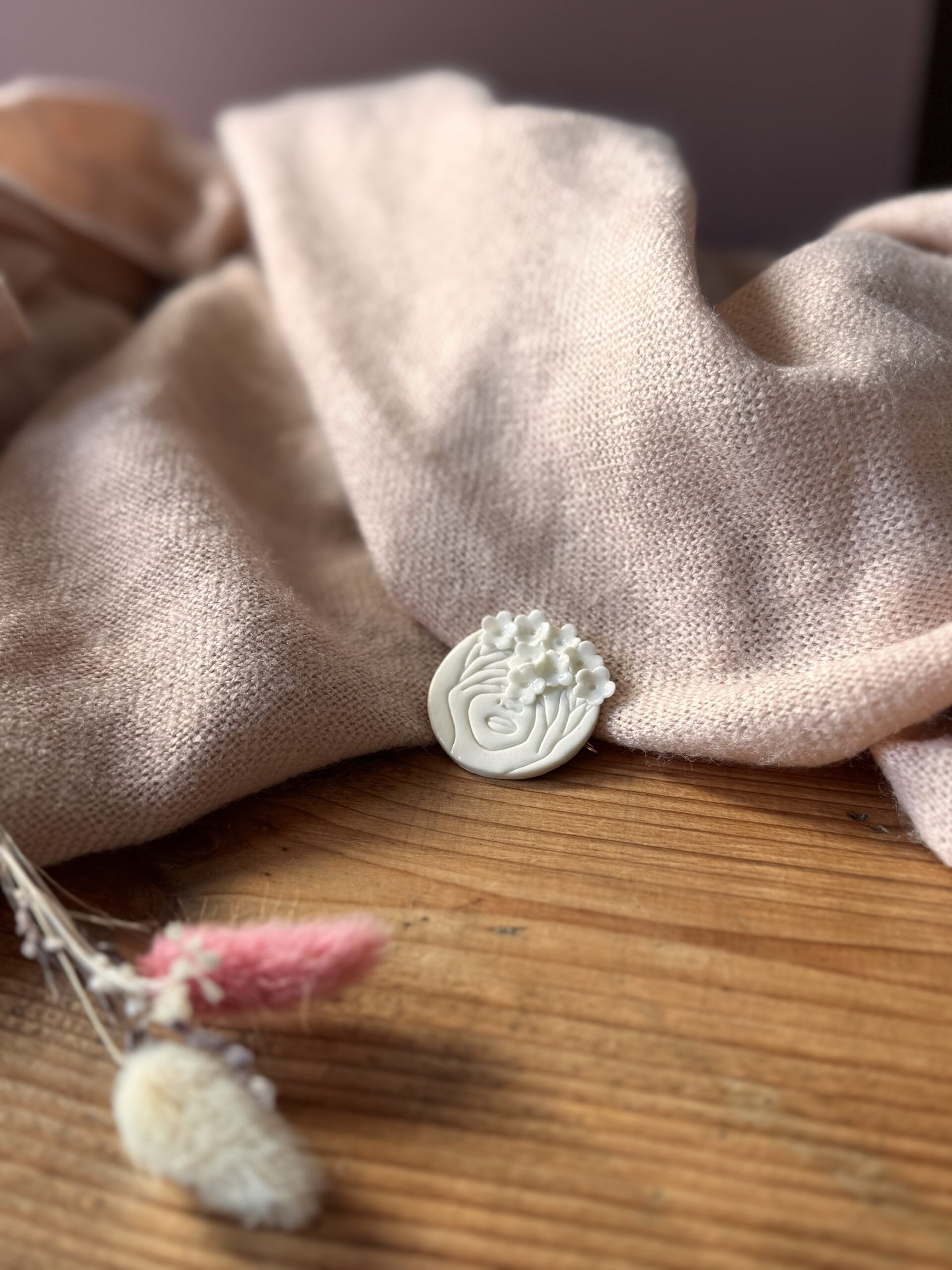 Broche en porcelaine Éclat de Muse